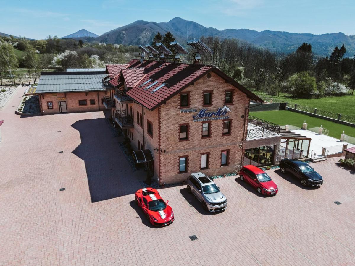 Penzion Marko Turany Exteriör bild